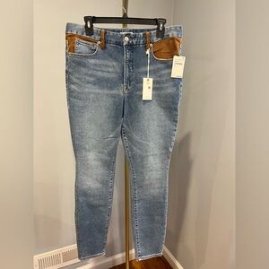 NWT GOOD AMERICAN  SKINNY JEANS
